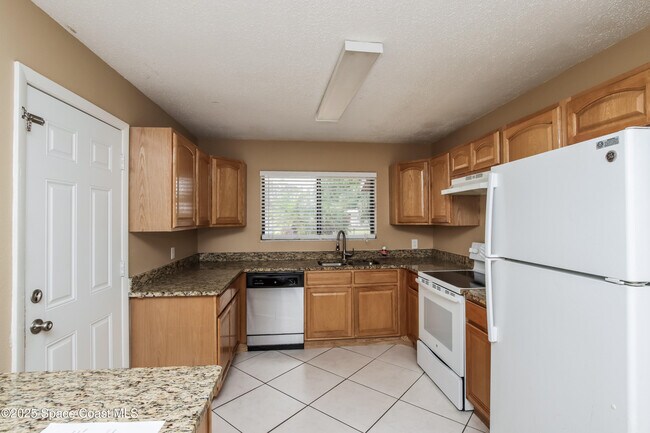 Building Photo - 157 Englar Dr