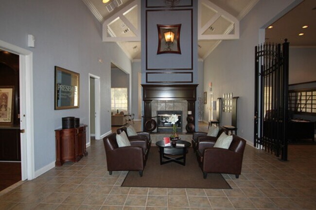 Building Photo - The Preserve @ Temple Terrace - 1 bed/1 bath, 3rd floor condo