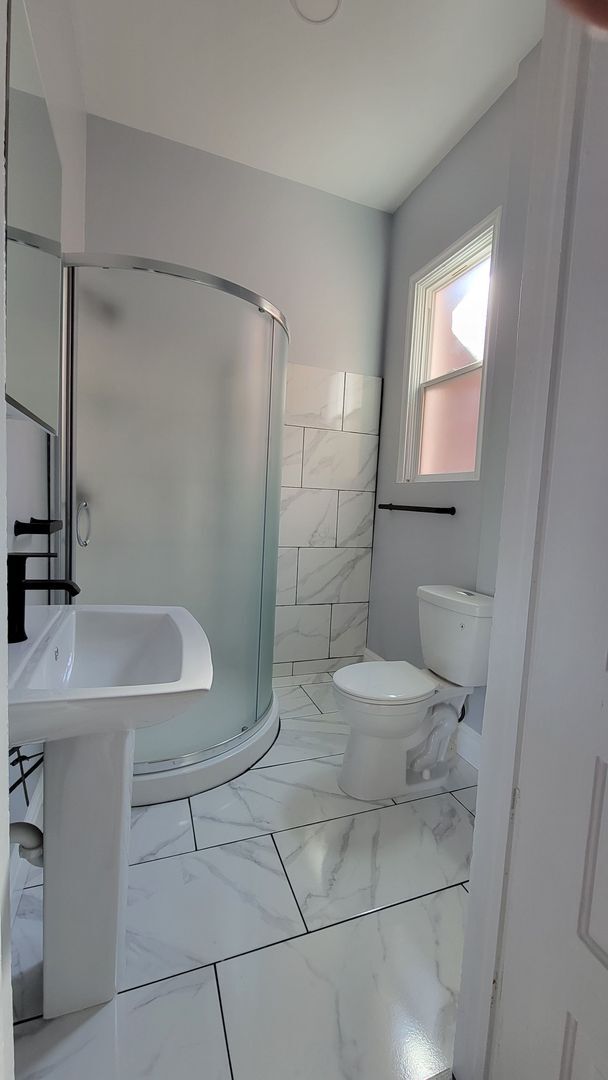 Building Photo - Aves Beauty