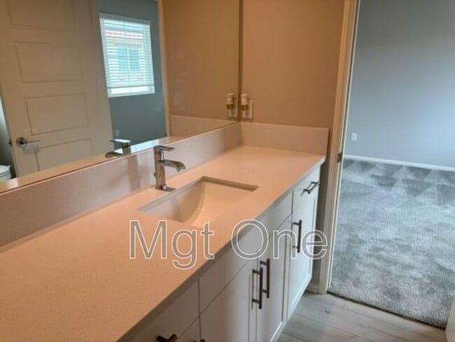 Building Photo - 133 Magnolia Ct