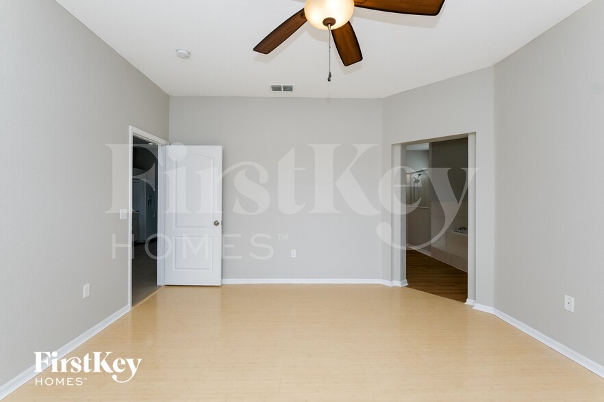 Building Photo - 2754 Berkford Cir