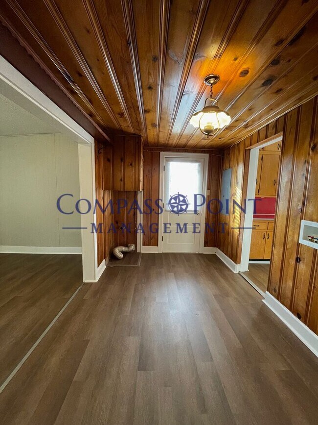 Building Photo - COME RELAX IN YOUR NEW HOME! -First Month's Rent Free!