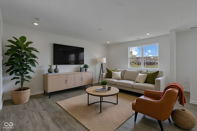 Building Photo - 6267 Wasco Dr