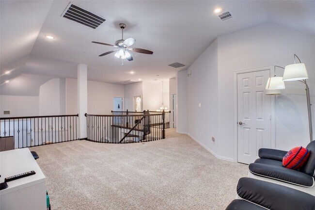 Building Photo - 13940 Steadman Dr