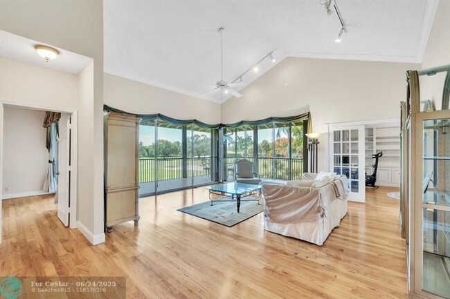 Building Photo - 7644 Elm Ridge Dr