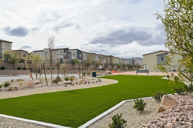 Building Photo - Brand New Townhouse!!! All Appliances incl...