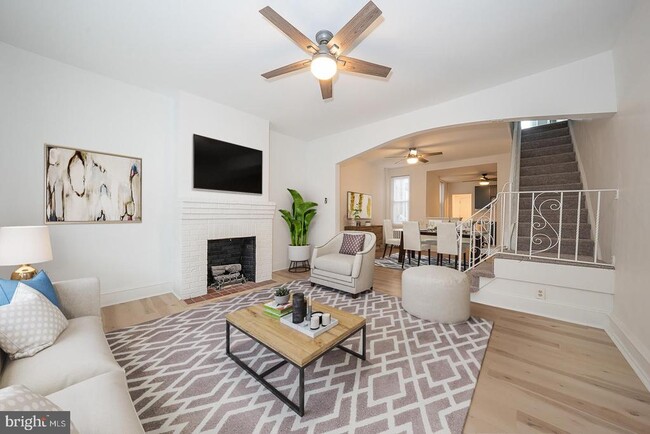 Building Photo - 34 W Durham St