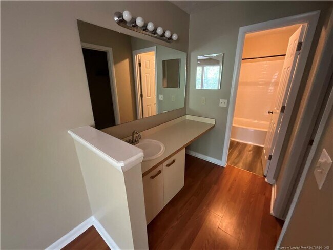 Building Photo - 1025 Wood Creek Dr