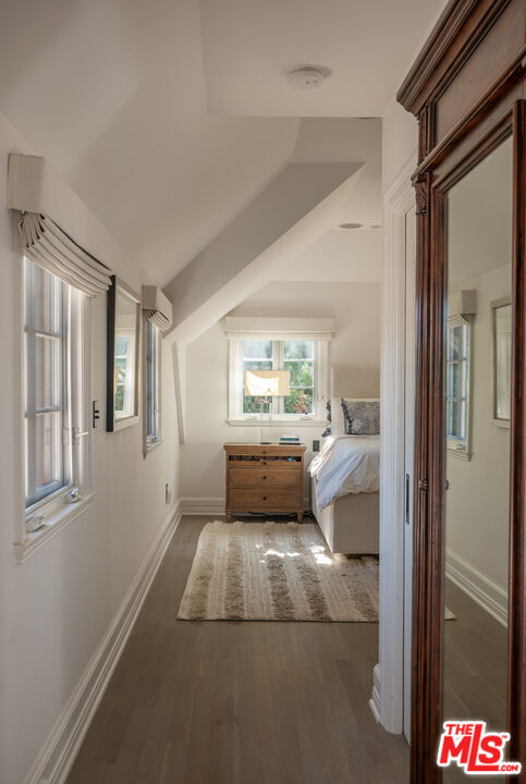 Building Photo - 1614 N Fairfax Ave