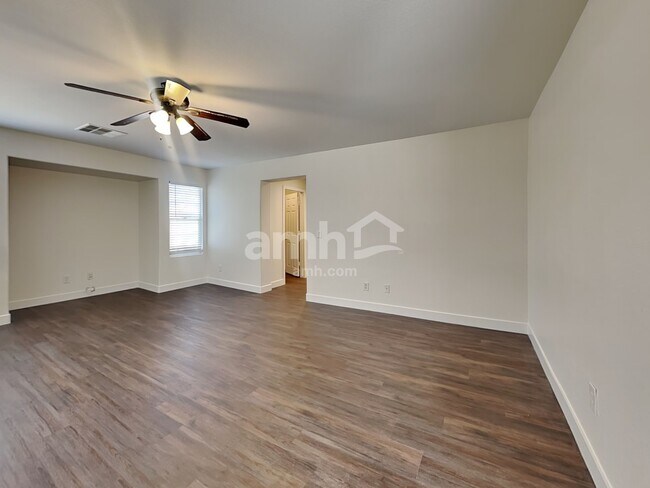 Building Photo - 10749 Artesia Wells St