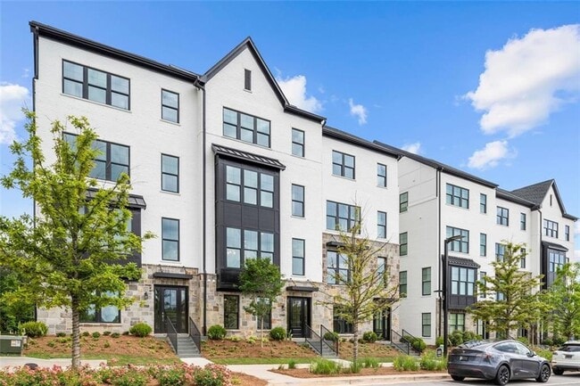 Building Photo - 2040 Juliette Ave