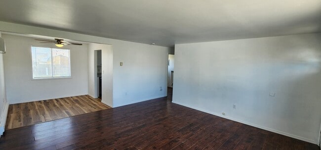 Building Photo - 1218 Lowry St