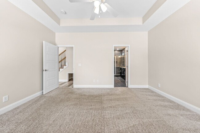 Building Photo - Pet Friendly Three Bedroom with Bonus!