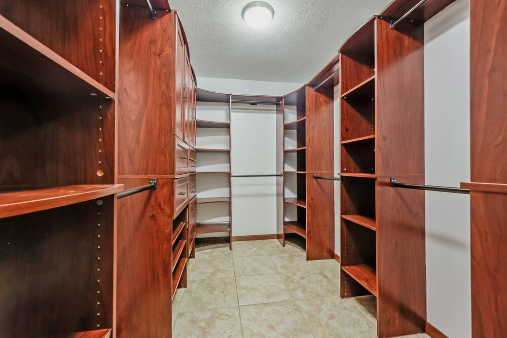 Building Photo - 18718 Timber Trace Dr