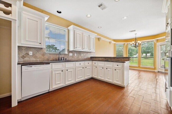 Building Photo - 8714 Malardcrest Dr