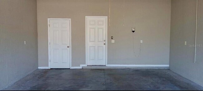 Building Photo - 2956 Whispering Trails Dr