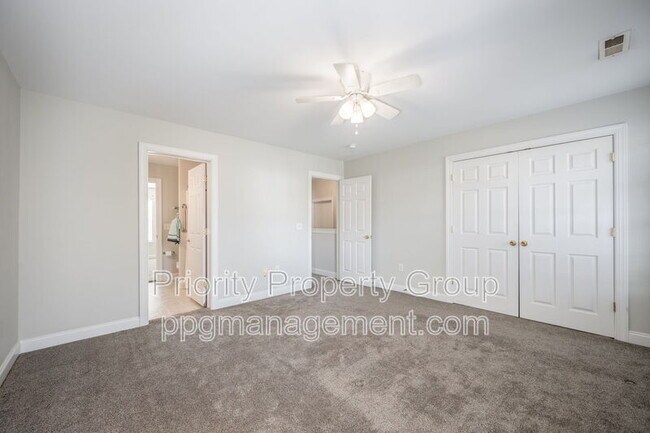 Building Photo - 2104 Sardony Ln