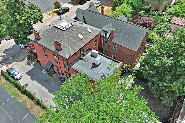 Building Photo - 522 Franklin St