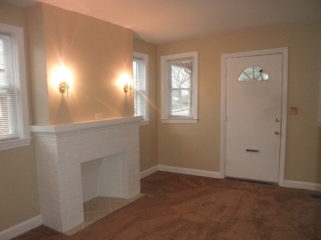 Building Photo - 3802 Biddison Ln