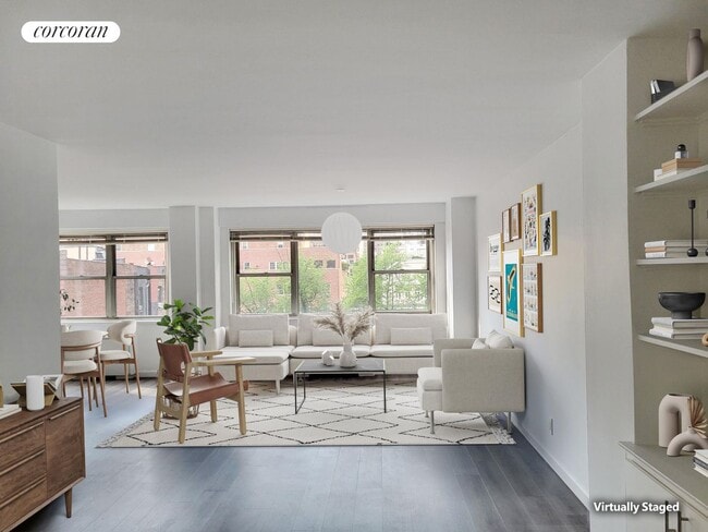 Building Photo - 211 E 53rd St