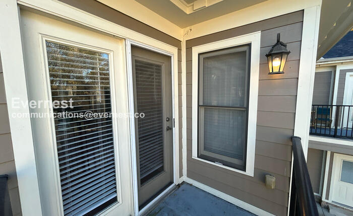 Building Photo - 101 Generals Retreat Pl