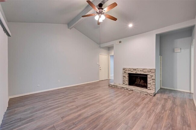 Building Photo - 11711 Memorial Dr