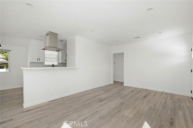 Building Photo - 317 N Kenwood St