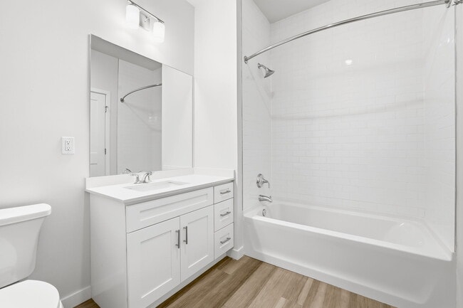 Building Photo - 71 Connecticut Ave