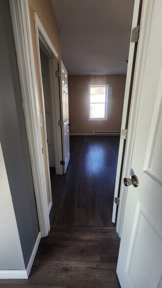 1st bedroom entrtance - 40 Northern Dr