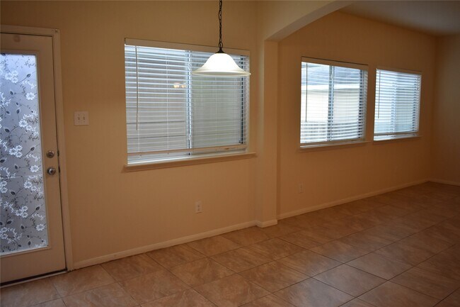 Building Photo - 11846 Jelicoe Dr