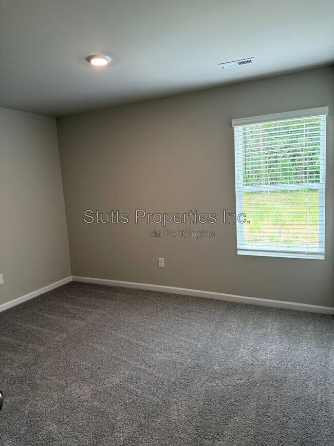Building Photo - 4141 Hudson Ct SW