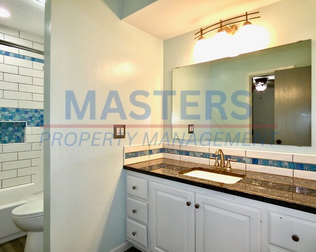 Building Photo - 3 Bedroom House for Rent