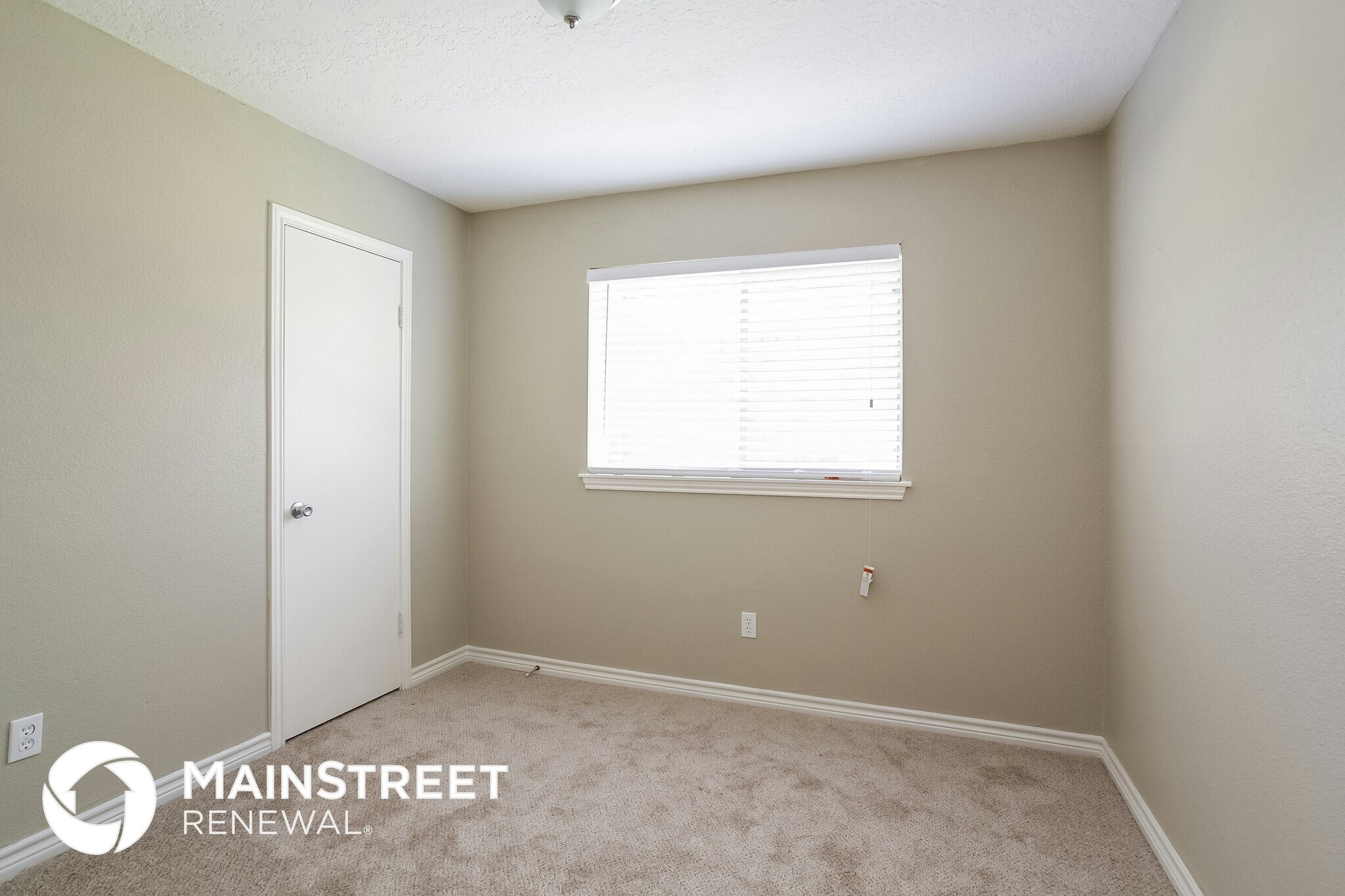 Building Photo - 24111 Spring Gum Dr