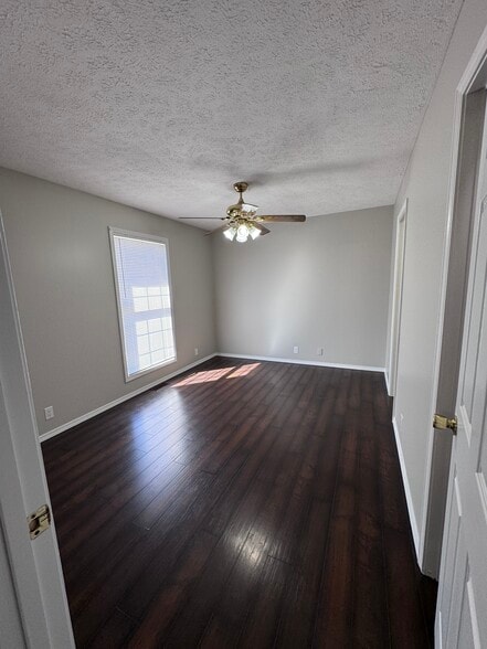 Building Photo - 45 Pippin Rd