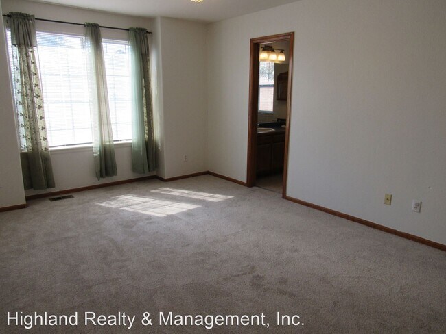 Building Photo - 3 br, 3.5 bath House - 5637 W 118th Place