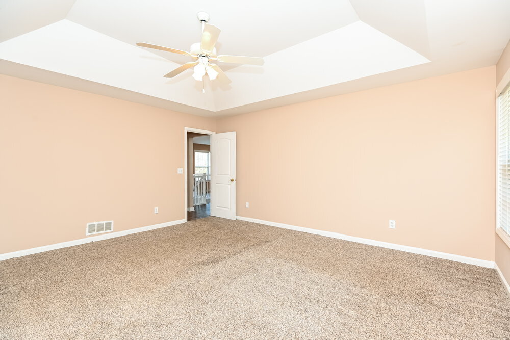 Building Photo - 214 Oakleigh Ln