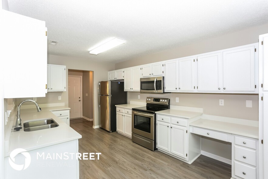 Building Photo - 1536 Forest Glen Ln