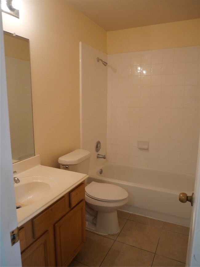 Building Photo - 2311 Flint Brook Ct