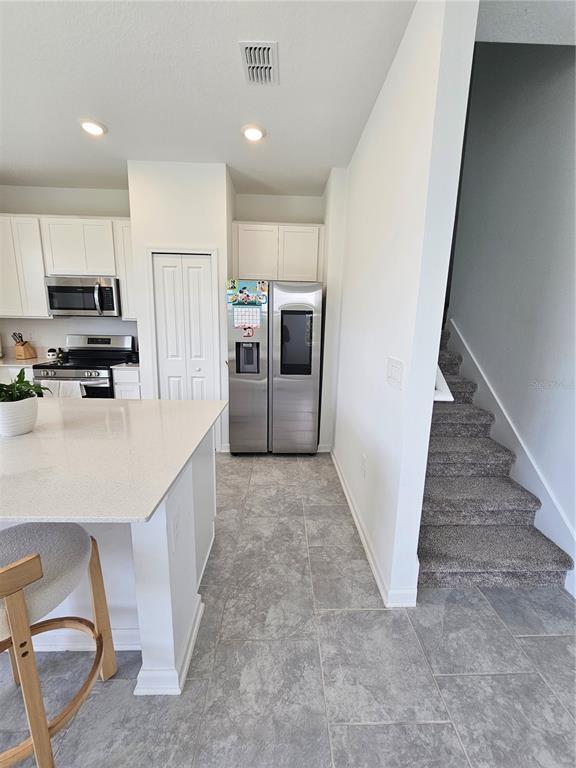 Building Photo - 3054 Chantilly Dr
