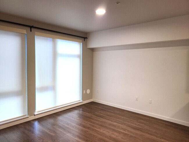 Building Photo - Mira Flats unit #324 Contemporary Open 1Bd...