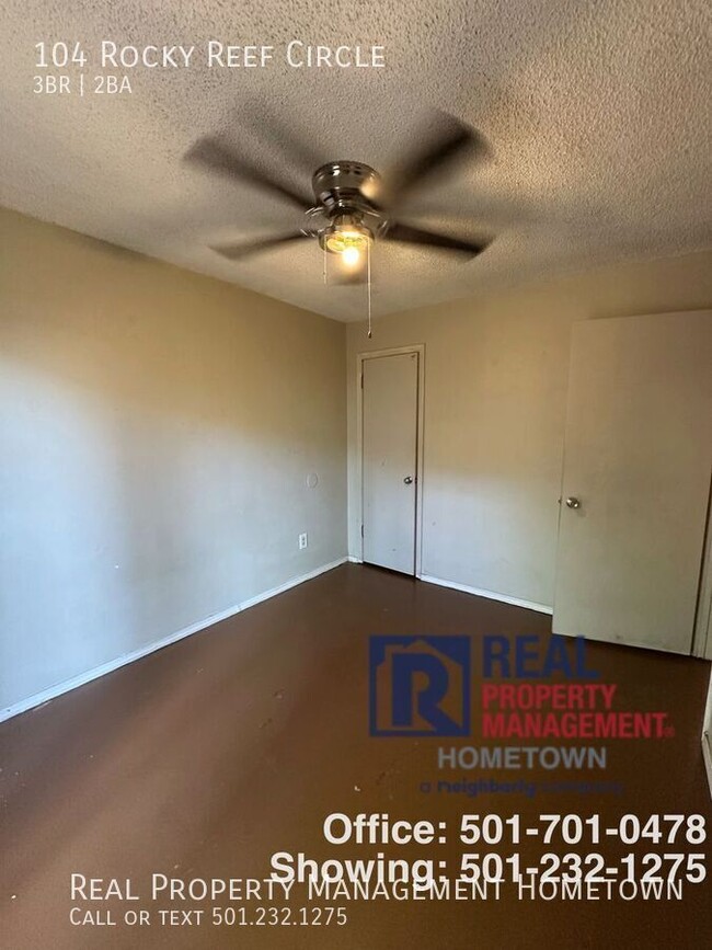 Building Photo - 104 Rockyreef Cir