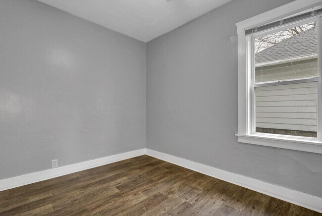 Building Photo - 1522 Bailey St