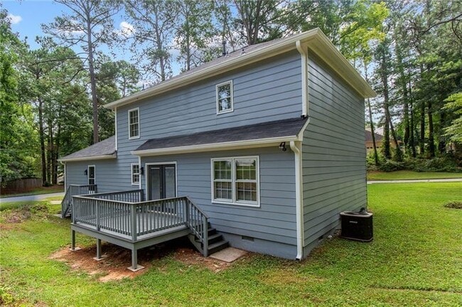 Building Photo - 4019 Shady Dr NW