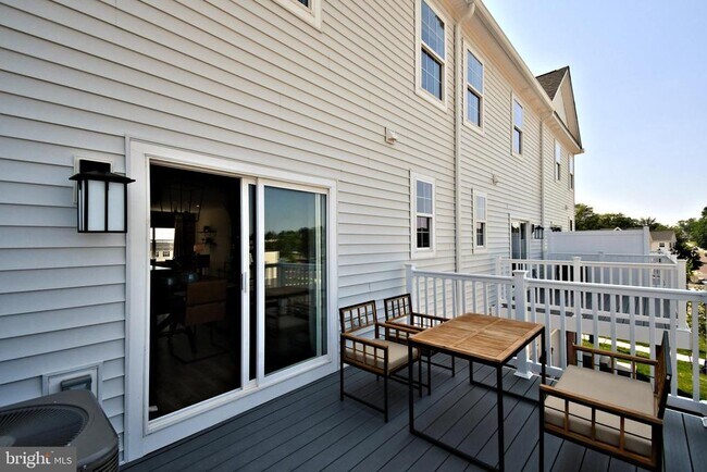 Building Photo - 200 Souders Wy