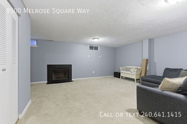 Building Photo - 9500 Melrose Square Way