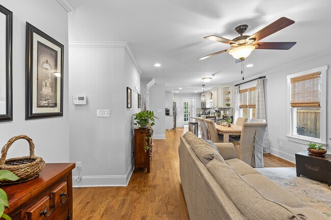 Building Photo - 2119 Wilmore Dr