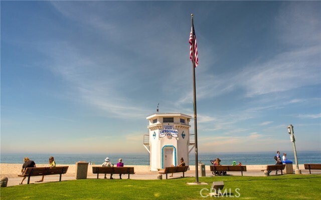 Building Photo - 640 S Coast Hwy