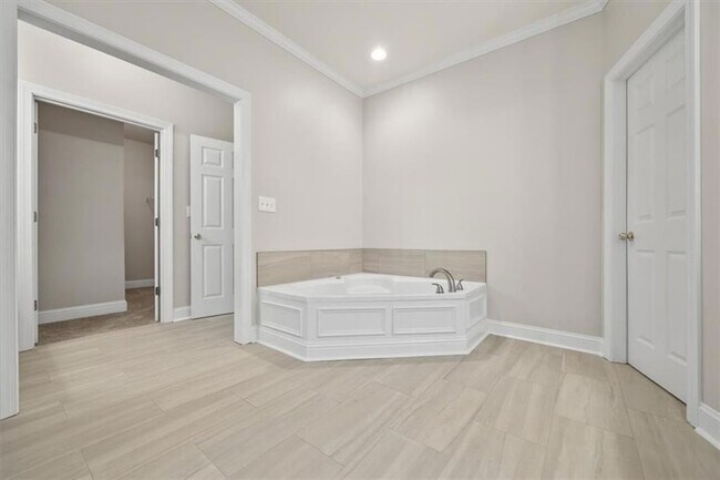 Building Photo - 4115 Montvale Xing