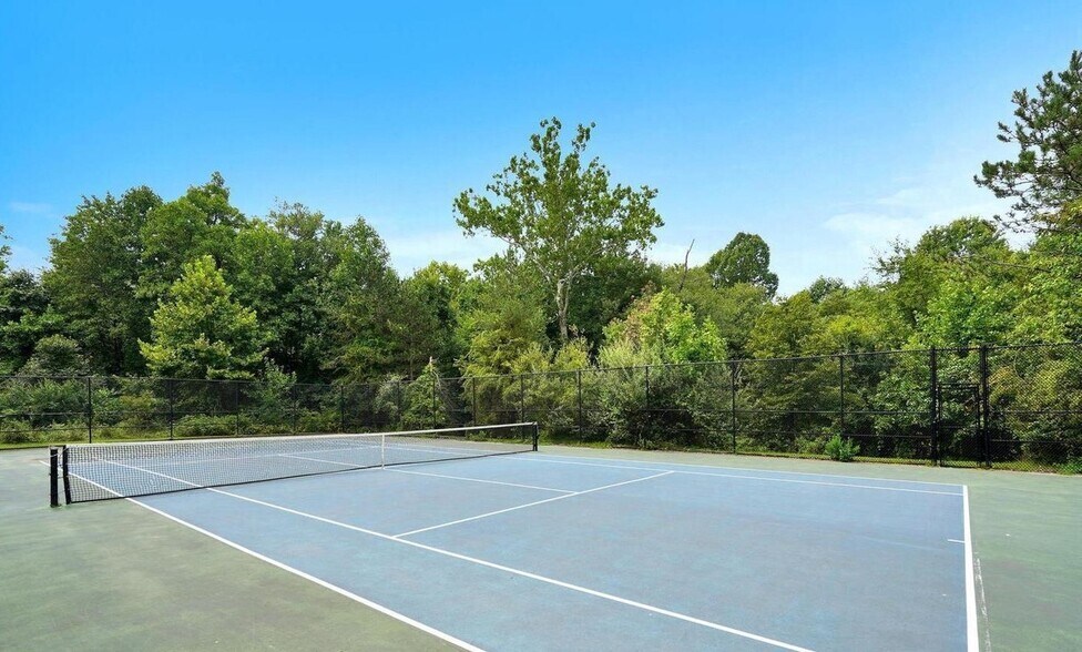 Building Photo - 11601 Park Vista Blvd