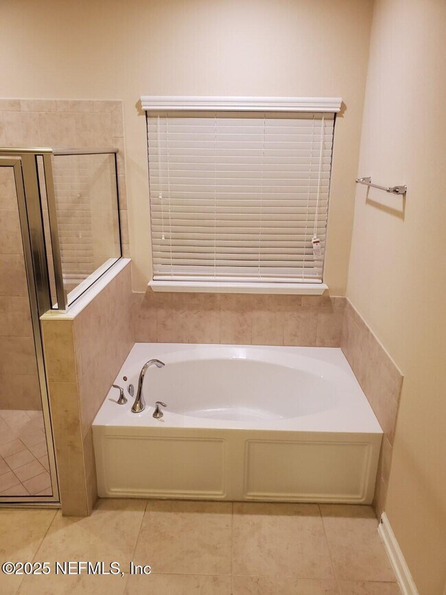 Building Photo - 7290 Longleaf Branch Dr
